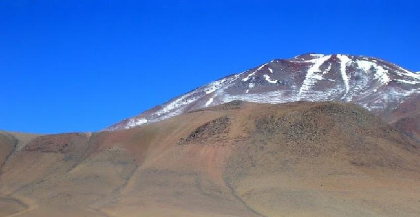 El Volcán Antofalla: el tercer volcán activo más alto del planeta